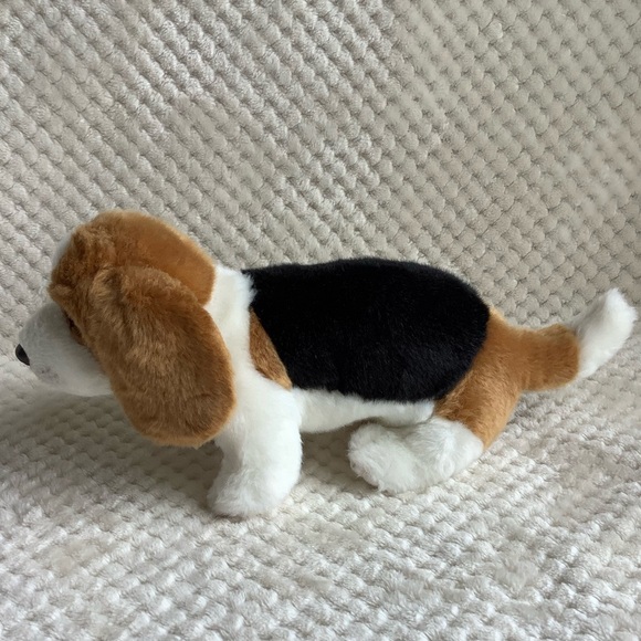 DEMDACO Plush Beagle Basset Hound Realistic Puppy Dog Stuffed Animal Toy - Picture 13 of 16